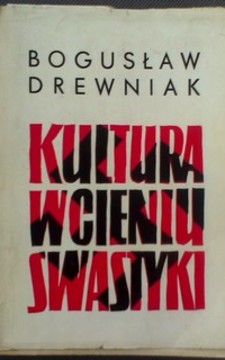 Kultura w cieniu swastyki /8330/