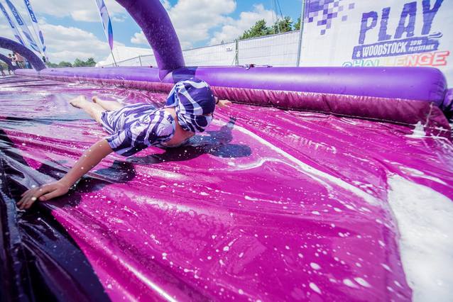 PLAY sprzedaje smartfony bez VAT