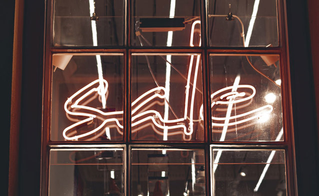 Wyprzedaż smartfonów w Play