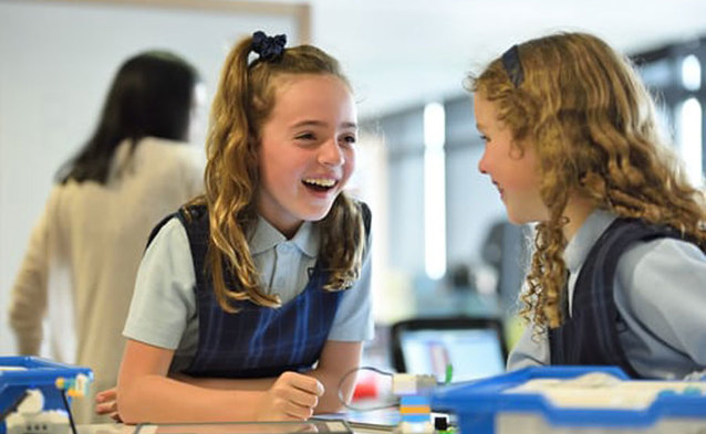 Huawei wspiera biblioteki i szpitale dziecięce