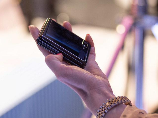 Samsung Galaxy Z Flip - kompaktowy smartfon z rozkładanym ekranem