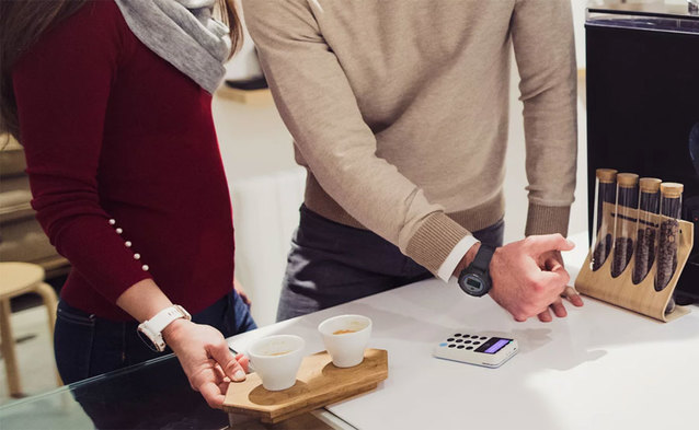 Przedsiębiorcy mogą już płacić Apple Pay i Garmin Pay w PKO Banku Polskim