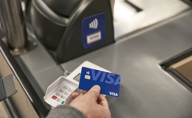 Visa wyprzedzi Mastercarda