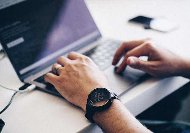 Smartfony, zegarki, tablety w promocji na www.komputronik.pl