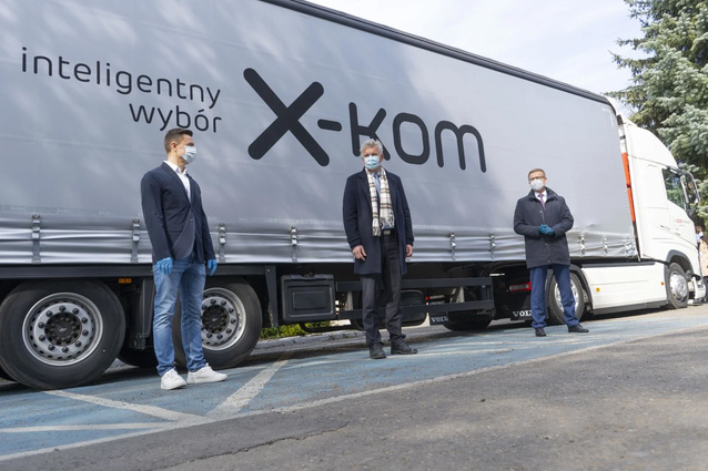 x-kom przekazuje szpitalom sprzęt za 400 tys. zł