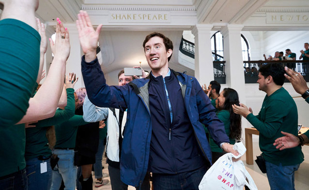 Smartfony i tablety taniej na majówkę w x-kom