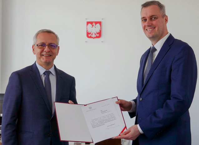 Krzysztof Dyl pokieruje teraz UKE