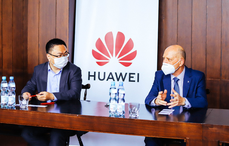 Huawei Polska i Politechnika Warszawska podpisały porozumienie o współpracy