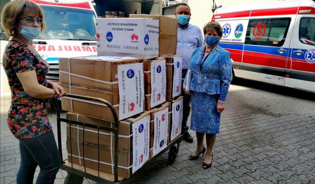 Huawei przekazał sprzęt do walki z pandemią