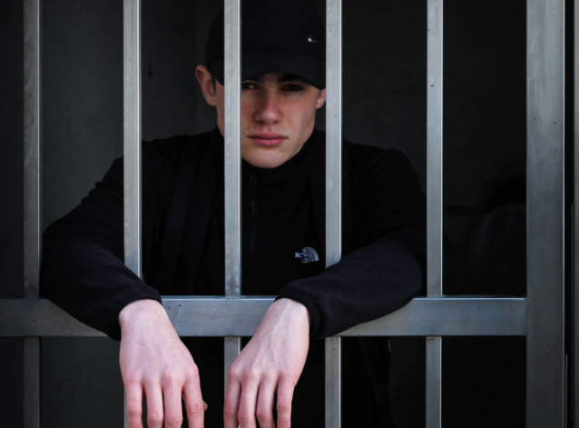 30 dni aresztu za rajd na e-lekcję - są nowe przepisy w Tarczy antykryzysowej 4.0 