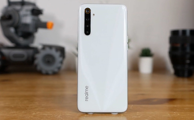 Realme 6s - rozpakowanie pudełka