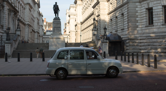 Koniec sprzętu 5G Huawei w Wielkiej Brytanii