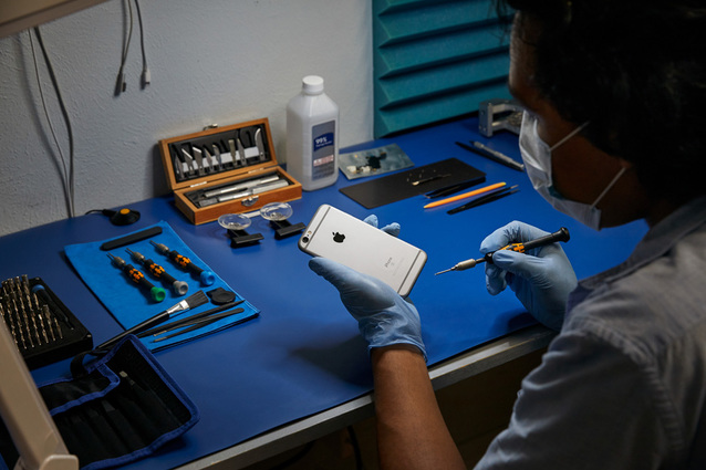 Apple zamknął wszystkie swoje sklepy i znowu ma niesamowite wyniki kwartalne