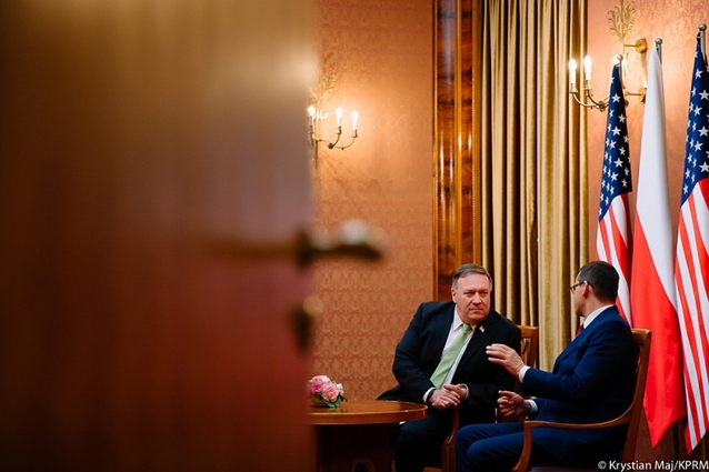 Morawiecki z Pompeo o 5G bez konkretów