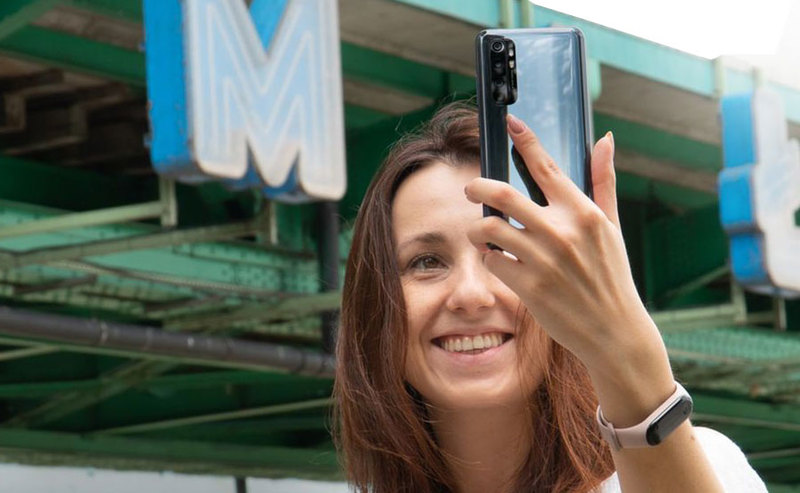 Xiaomi już w przyszłym roku ukryje kamerę selfie pod ekranem