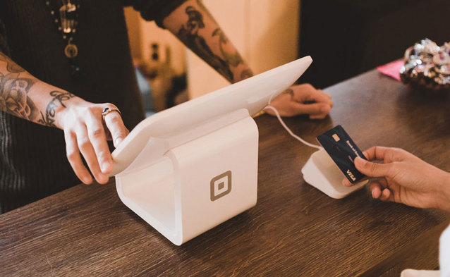 Ponad 75% płatności Visa realizowanych w europejskich sklepach jest zbliżeniowych