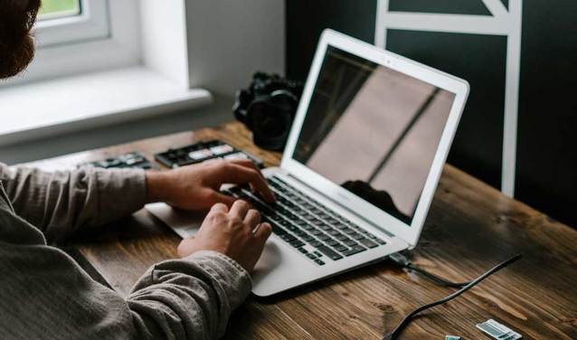 Blik - prawie 9 mld zł wydali Polacy w internecie w II kwartale 2020 roku