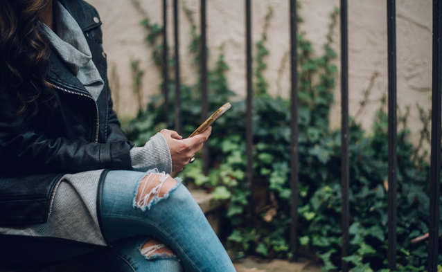 Kupujemy coraz więcej opasek sportowych i słuchawek