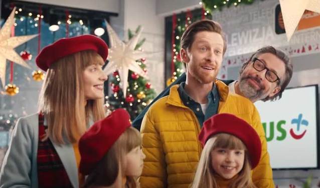 Na święta kolejne karty nawet za 50% ceny - kampania reklamowa Plus Abonament