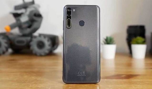 HTC Desire 20 Pro w naszych rękach - wideo