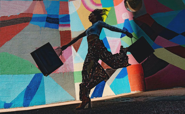 Polacy wydali prawie miliard złotych BLIKIEM w czasie weekendu Black Friday