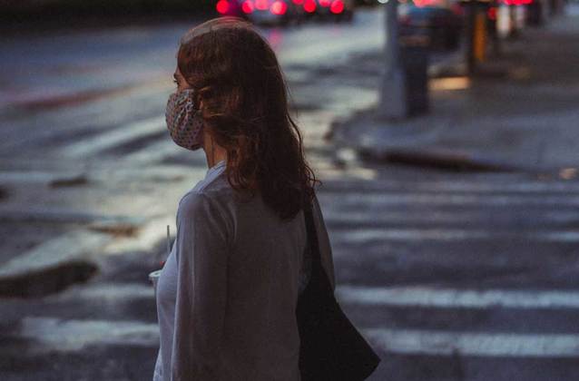 Zakaz używania telefonu na pasach może być wykorzystywany przeciw pieszym