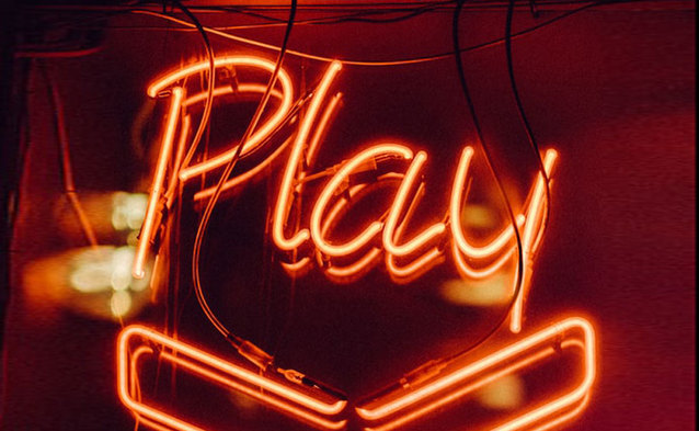 W PLAY 6 miesięcy bez opłat za Internet, przy zakupie z telewizją PLAY NOW TV