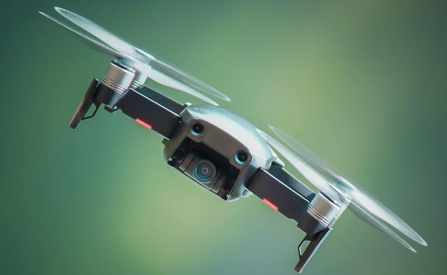 Poczta Polska Narodowym Operatorem Cyfrowym: będą drony, roboty, paczkomaty, elektryczne auta, stacje ładowania