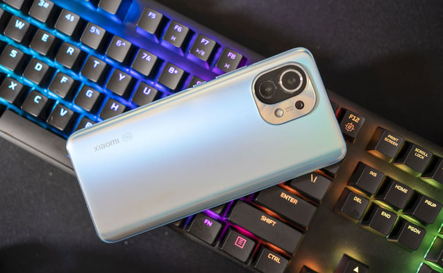 Polska cena Mi 11 - przedsprzedaż z prezentami