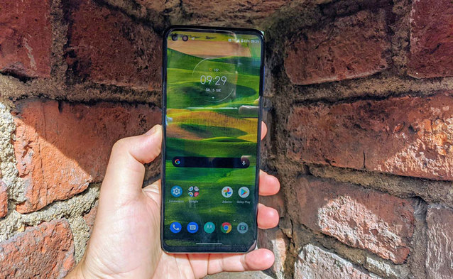 200 zł po zakupie wybranych smartfonów z 5G w Plusie