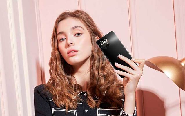 Samsung Galaxy A52 5G, Xiaomi Mi 11 Lite i Xiaomi Redmi Note 10 Pro w Play (ceny)