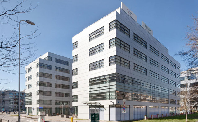 Nowa lokalizacja części biura Play – kompleks Hol