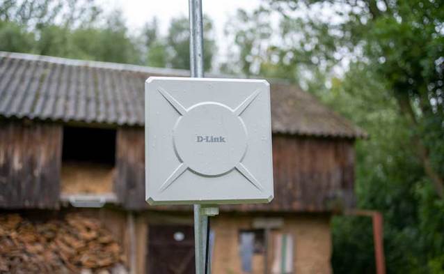 Router D-Link DWP‑812KT z anteną zewnętrzną – recenzja