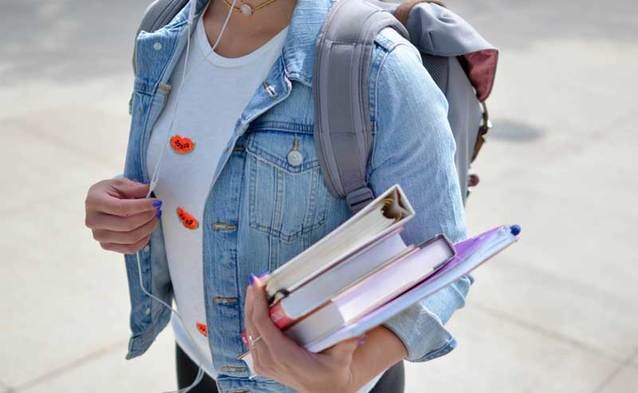 Oświadczenie w sprawie masztów telefonii na budynkach szkolnych