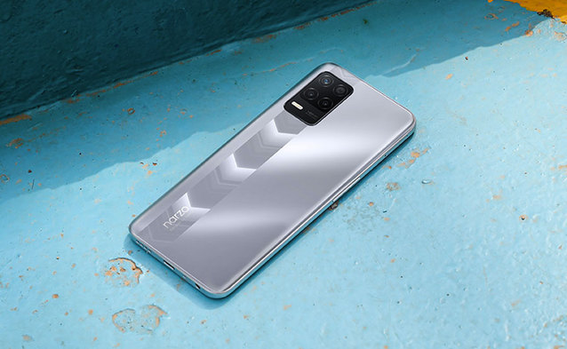 realme narzo 30 5G z wagą smart scale za 749 zł