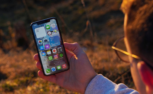 iPhone 12 Pro Max i OPPO Reno5 Z 5G taniej w Orange