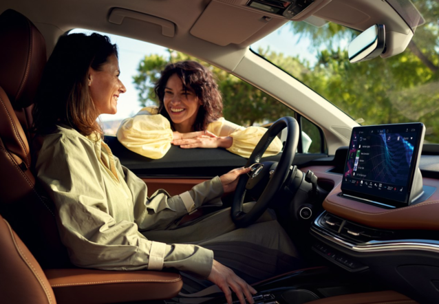 ŠKODA testuje usługę Car Access umożliwiającą dostawę kurierską wprost do samochodu