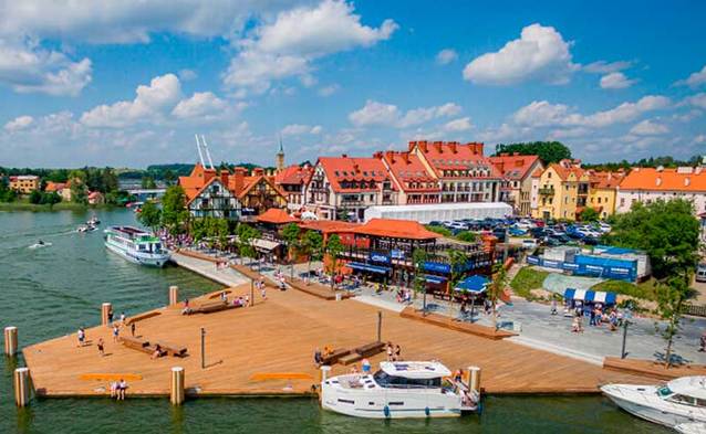 Wolniejszy Internet mobilny w wakacje