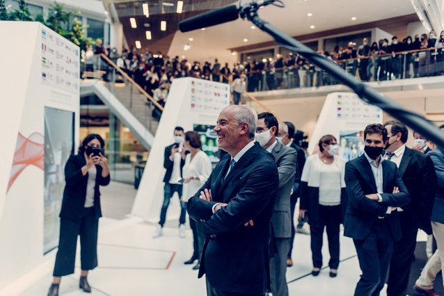 Paryskie Miasteczko Orange - Bridge