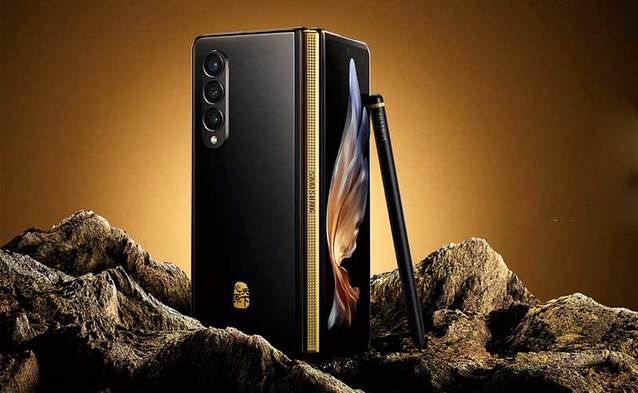 Samsung W22 5G - nowy rozkładanych smartfon za ponad 10 tyś.