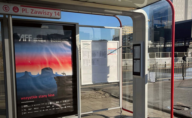 E-papierowe rozkłady zamontowane. Trwają testy