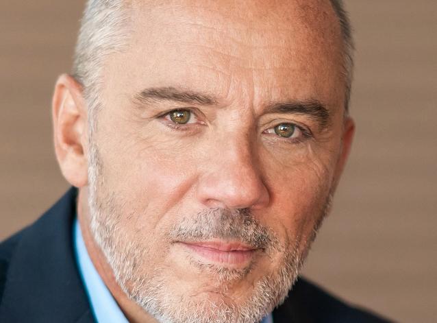 Rezygnacja szefa Orange przyjęta - wznowiono poszukiwania nowego prezesa