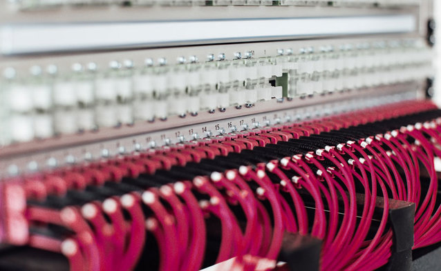 T-Mobile właśnie uruchomił w Warszawie nowoczesne Data Center, z przesyłem danych o prędkości 400Gbit/s