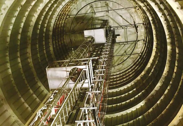 Emitel sprzedany za 352 mln funtów