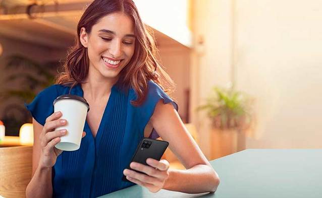 Tani Galaxy A12 był największym smartfonowym hitem 2021