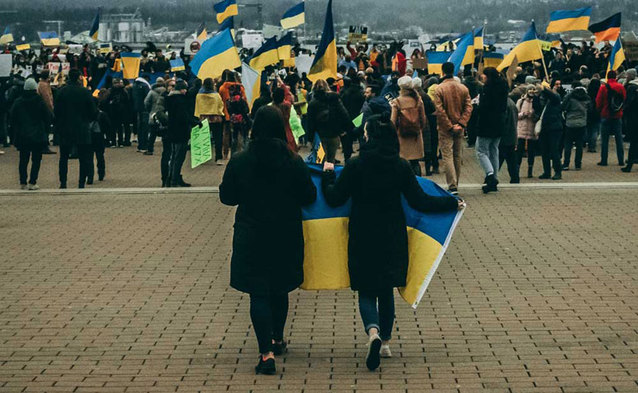 Orange rozdaje startery na granicy z Ukrainą