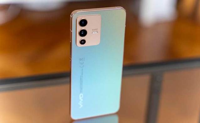vivo V23 5G w naszych rękach - wideo