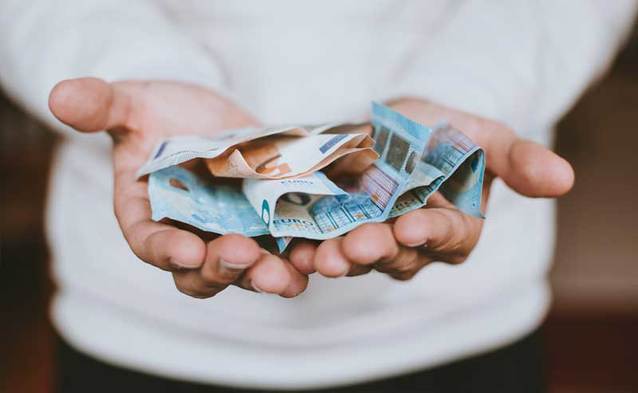 Netia, Orange i Play oddadzą opłaty za usługi dodatkowe