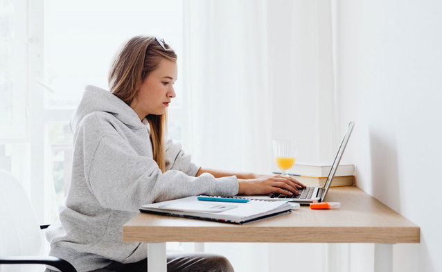 Laptop Maxcom mBook14 w Orange (ceny)