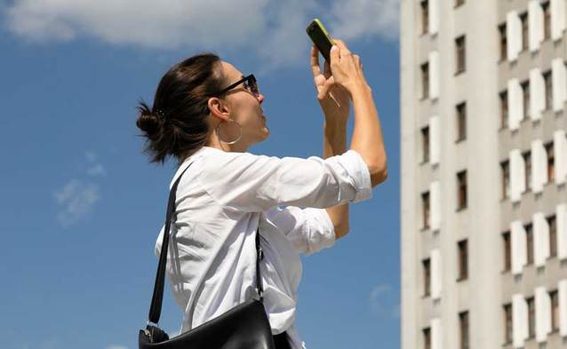 Internet w smartfonie bez limitu GB i prędkości od Play dla Firm